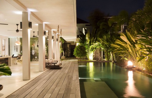Umalas Villa | Stunning open plan 5BR villa set quietly amongst yet minutes to the beach!