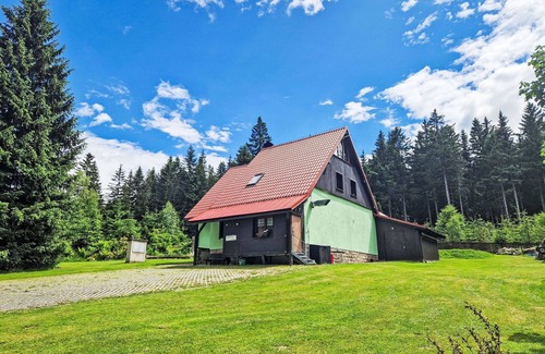 Smrzovka House | Stunning private villa for 14 guests with private pool, WIFI, TV, terrace and panoramic view