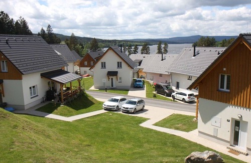 Frymburk House | Stunning private villa for 5 people with WIFI, TV, terrace and parking