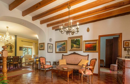 Establiments House | Stunning private villa with private pool, WIFI, A/C, TV, patio, panoramic view and parking