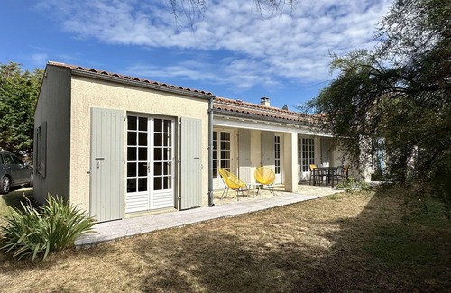 Saint-Denis-d'Oleron House | Stunning private villa for 6 people with WIFI, TV and terrace