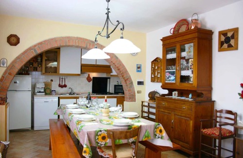 Montepulciano Villa | Stunning private villa for 9 people with private pool, TV and parking
