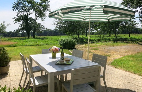 Le Tronchet House | Stunning private villa for 6 people with WIFI, TV and terrace