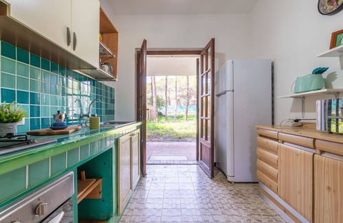 Notteri Villa | Stunning private villa for 7 people with WIFI, A/C, TV, patio, pets allowed and panoramic view