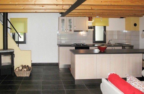 Ponto Valentino House | Stunning private villa for 8 people with TV, patio and pets allowed