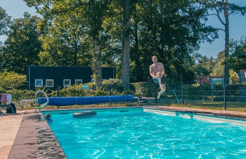 IJhorst House | Stunning private villa for 6 guests with WIFI, pool, TV, terrace and parking