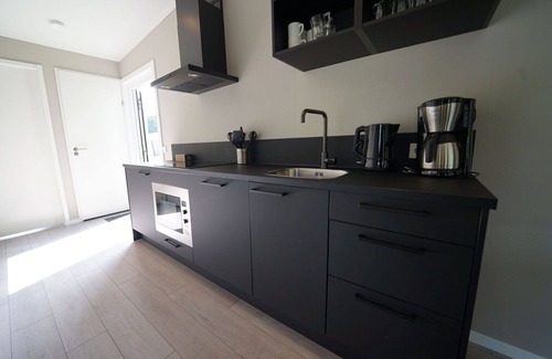 IJhorst House | Stunning private villa for 4 people with WIFI, pool, TV, terrace and parking