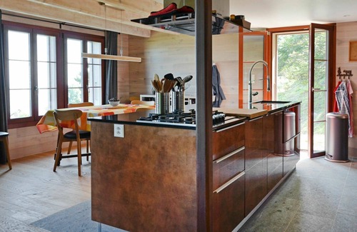 Bullet House | Stunning private villa for 6 people with WIFI, pets allowed and panoramic view