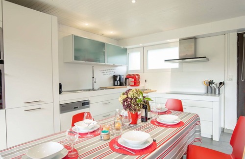 Kerlouan House | Stunning private villa for 6 guests with WIFI, TV, terrace and pets allowed