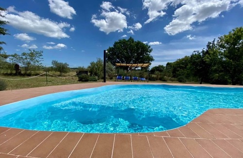 Pitigliano Villa | Stunning private villa for 7 people with private pool, WIFI, pets allowed and panoramic view