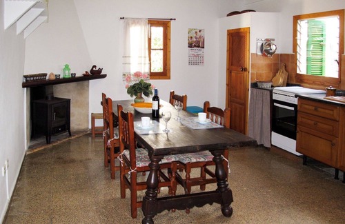 Cala Llombards House | Stunning private villa for 5 people with TV, terrace and pets allowed