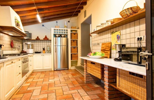 Dicomano Villa | Stunning private villa with private pool, WIFI, hot tub, A/C, TV, balcony and pets allowed