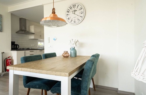 Nunspeet House | Stunning private villa for 4 people with pool, WIFI, TV, terrace and parking