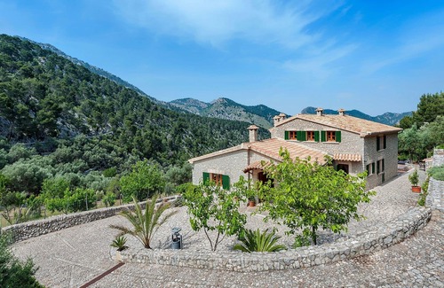 Selva House | Stunning private villa for 8 guests with A/C, WIFI, private pool, TV and terrace
