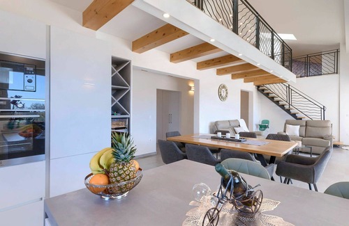 Nova Vas House | Stunning private villa for 8 guests with A/C, WIFI, private pool, hot tub, TV and terrace