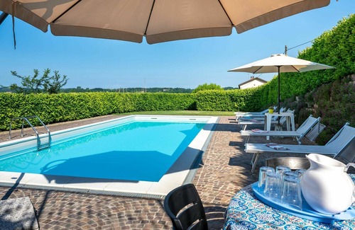 San Desiderio House | Stunning private villa for 8 people with private pool, A/C, WIFI, TV and terrace