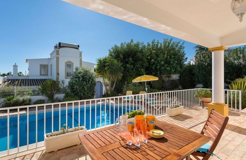 Albufeira Villa | Stunning private villa for 6 guests with WIFI, A/C, private pool, TV and terrace
