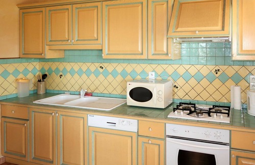 Valreas House | Stunning private villa for 8 people with WIFI, TV and terrace