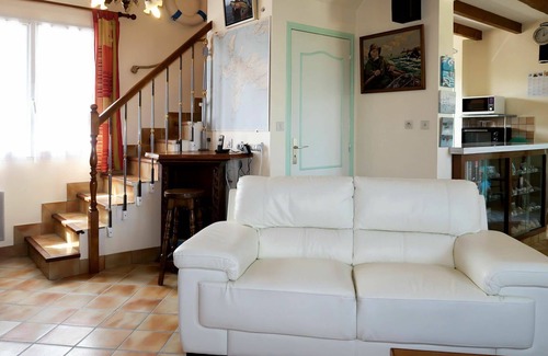 Camaret-sur-Mer House | Stunning private villa for 6 guests with WIFI, TV and pets allowed