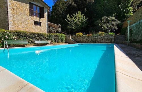 Cetona Villa | Stunning private villa for 7 guests with WIFI, private pool, TV and veranda