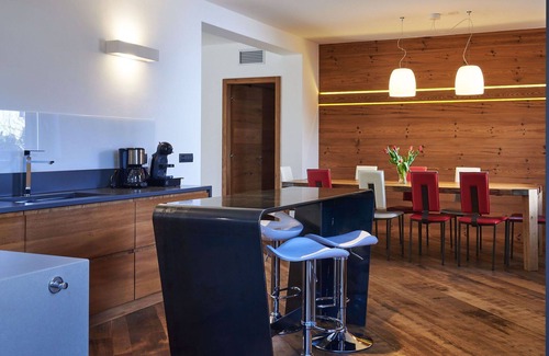 Colico Piano Villa | Stunning private villa with private pool, hot tub, A/C, WIFI, TV, patio and pets allowed