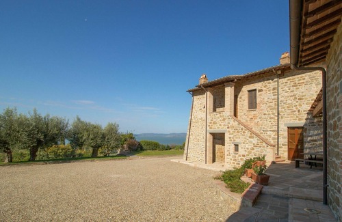 Torricella Villa | Stunning private villa with private pool, WIFI, A/C, hot tub, TV, patio, pets allowed and parking