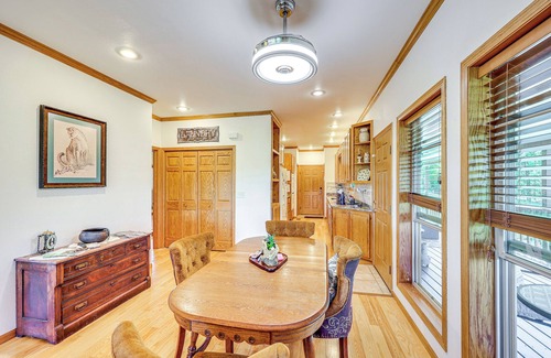Centerville House | Stunning River Views: Pet-Friendly Home in London!