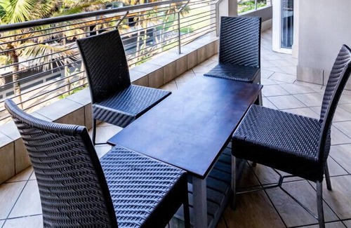 Durban Point Apartment | Stunning Sails on Point C305