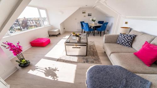 Gorleston-on-Sea House | Stunning Sea View Penthouse – 2 Bedroom – 2 Bathroom