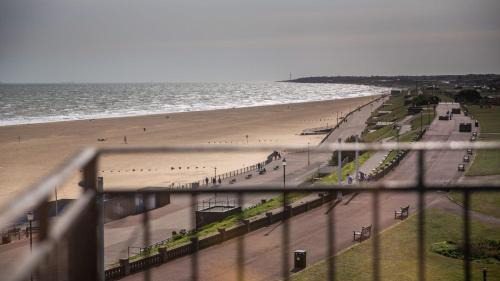 Gorleston-on-Sea House | Stunning Sea View Penthouse – 2 Bedroom – 2 Bathroom