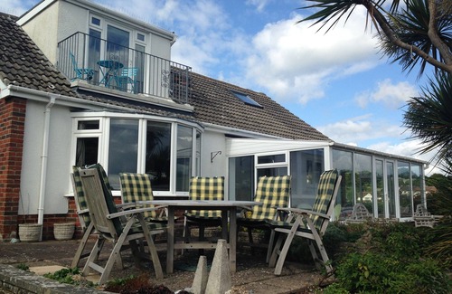 Beer House | Stunning Sea Views, Large Gardens, New bathroom for 2020,Parking, WIFI