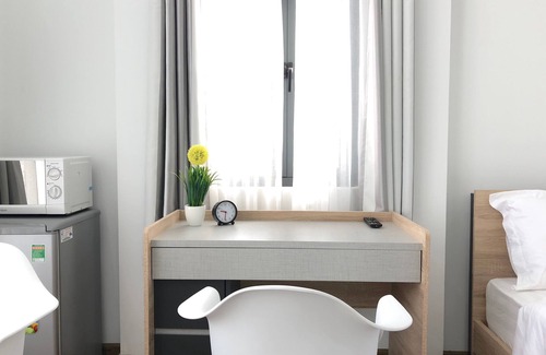 Phu Nhuan Apartment | Stunning Studio Apt Nearby D1 and The Ai