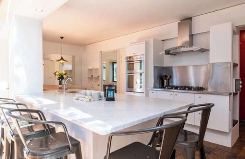 Cape Town City Centre Villa | Stunning Tamboerskloof Home with Panoramic Views