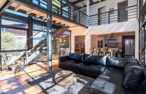 Cape Town City Centre Villa | Stunning Tamboerskloof Home with Panoramic Views
