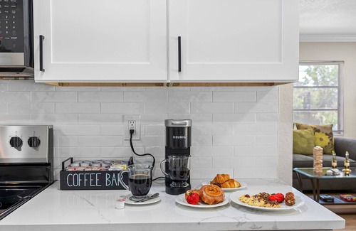 North Hyde Park House | Stunning Tampa Stay – Prime Location & Comfort!