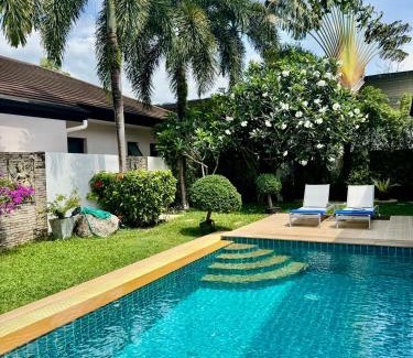 Cherngtalay Villa | Stunning 2-Bedroom Pool Villa