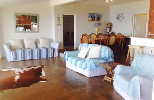 Shaka's Rock Ski Chalet | Stunning three and a half bedroom Dolphin Coast chalet on Chakas Rock pools