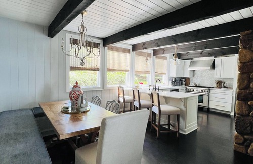 Lake Norman of Catawba Cottage | Stunning sunrises & water views in this 4 bedroom cottage on Lake Norman!