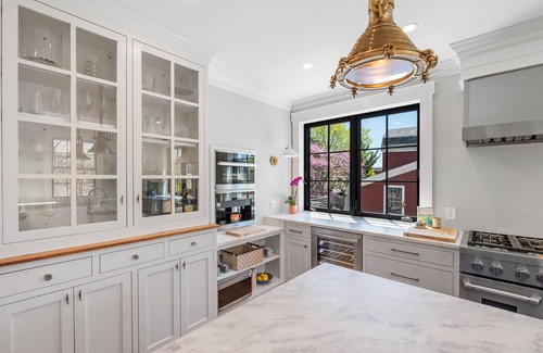 Manchester-by-the-Sea House | Stunning Newly Renovated Luxury Retreat in the Heart of Manchester-by-the-Sea.