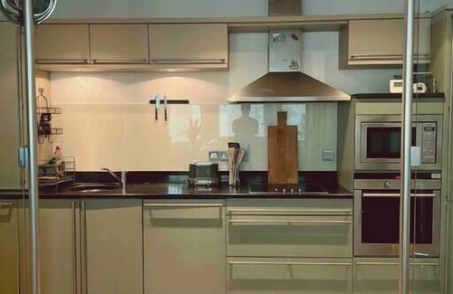 Hove Apartment | Stunning Victorian Mansion Apartment