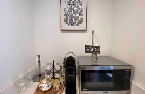 Hollywood Hills West Apartment | Stunning view Hollywood Hill Guest House