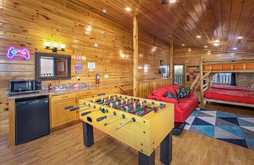 Sevierville Cabin | Stunning views! 6-bedroom cabin w/arcade, pool table, hot tub, foosball & more!