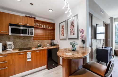 Brickell Apartment | Stunning Views Cozy Studio