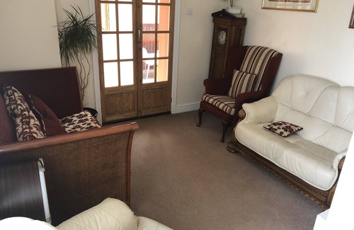 Callow End House | Stunning views of the Malvern Hills Sleeps max 16 With Optional Hot Tub