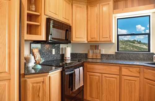 Camp Verde House | Stunning views, Victorian house near Sedona & Cottonwood