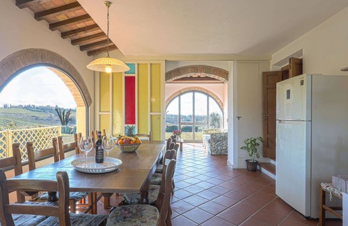 Scandicci House | Stunning villa for 16 guests with WIFI, private pool, TV, patio, pets allowed and panoramic view