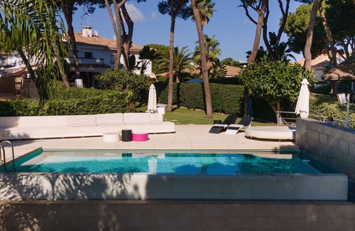 Cabopino House | Stunning villa for 10 people with WIFI, private pool, A/C and patio