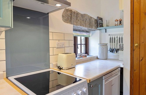 Saint Breward House | Stunning villa for 2 guests with WIFI, pets allowed and parking