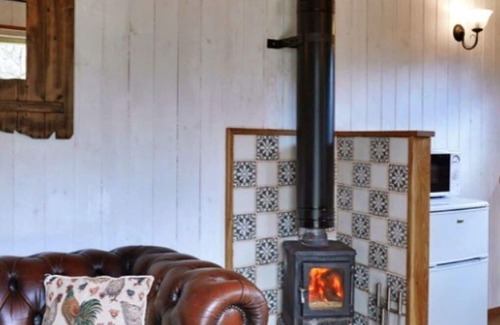 Coalbrookdale House | Stunning villa for 2 people with WIFI and pets allowed