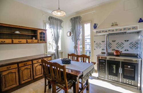 Saltara Villa | Stunning villa for 5 people with WIFI, private pool, A/C, TV, patio and panoramic view